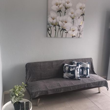 Tj Self-Catering Apartment Graaff Reinet Luaran gambar
