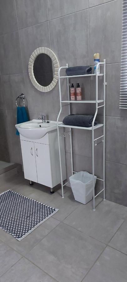 Tj Self-Catering Apartment Graaff Reinet Luaran gambar