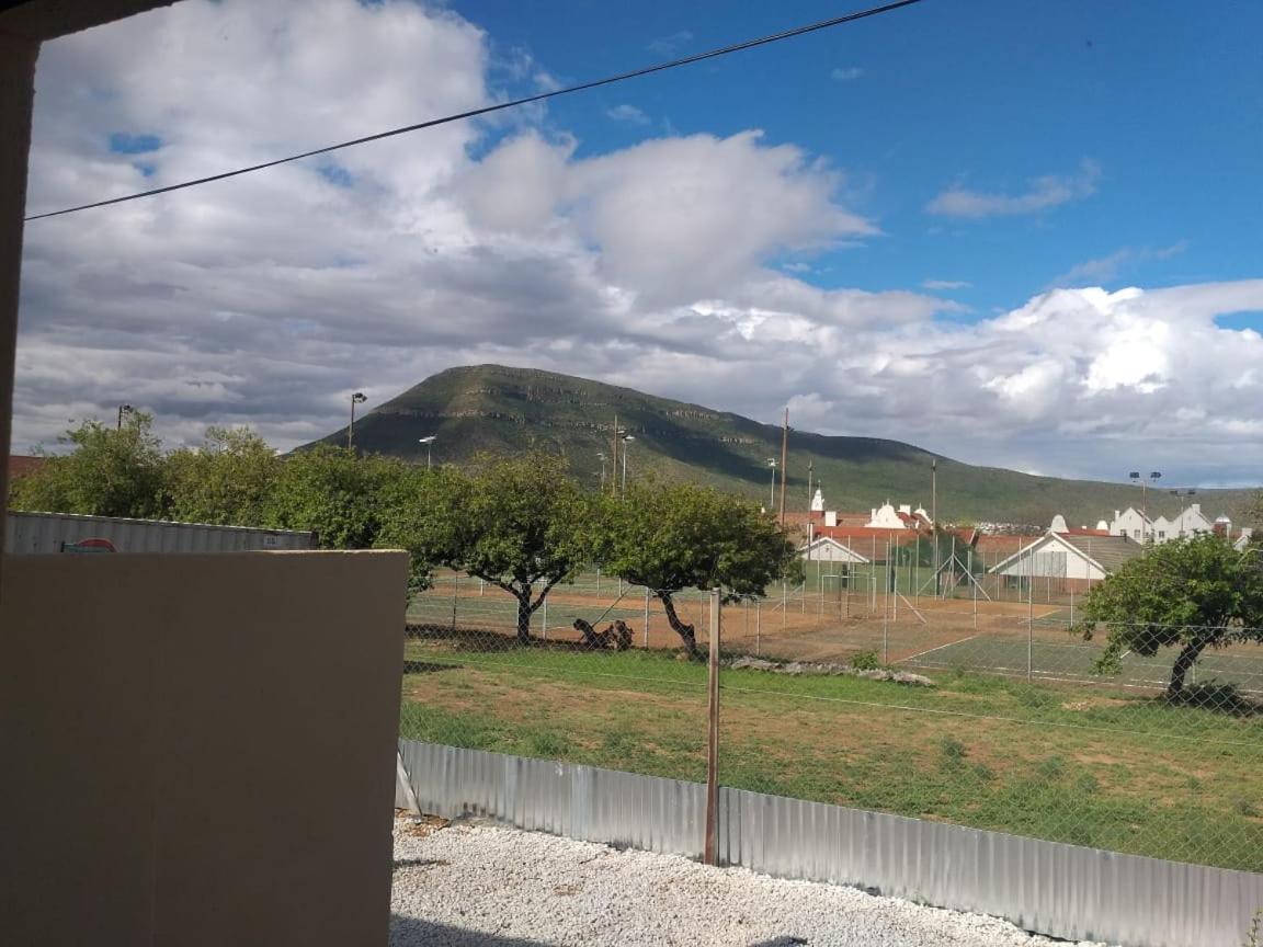 Tj Self-Catering Apartment Graaff Reinet Bilik gambar