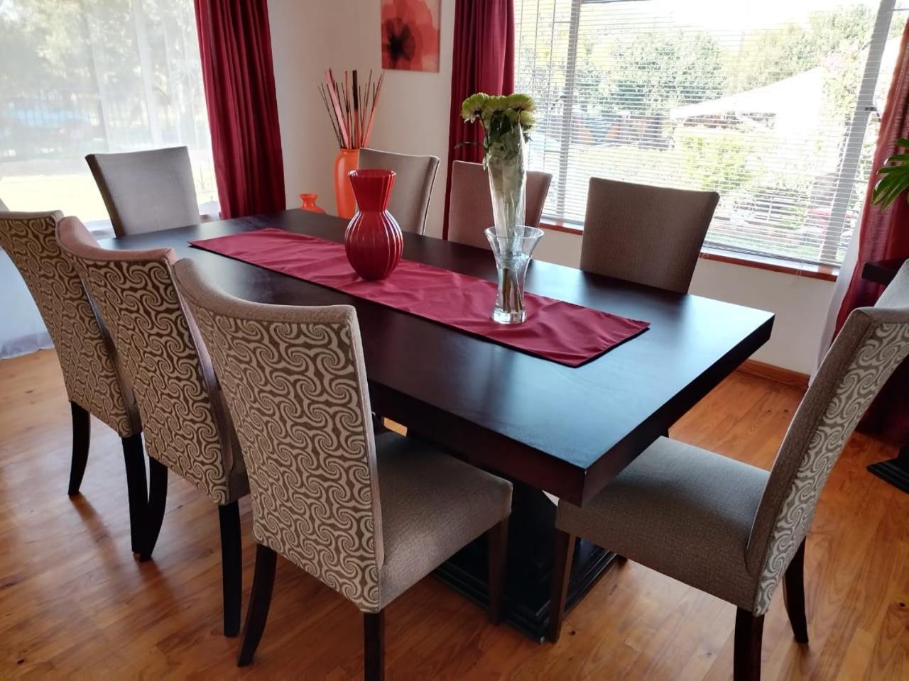Tj Self-Catering Apartment Graaff Reinet Bilik gambar
