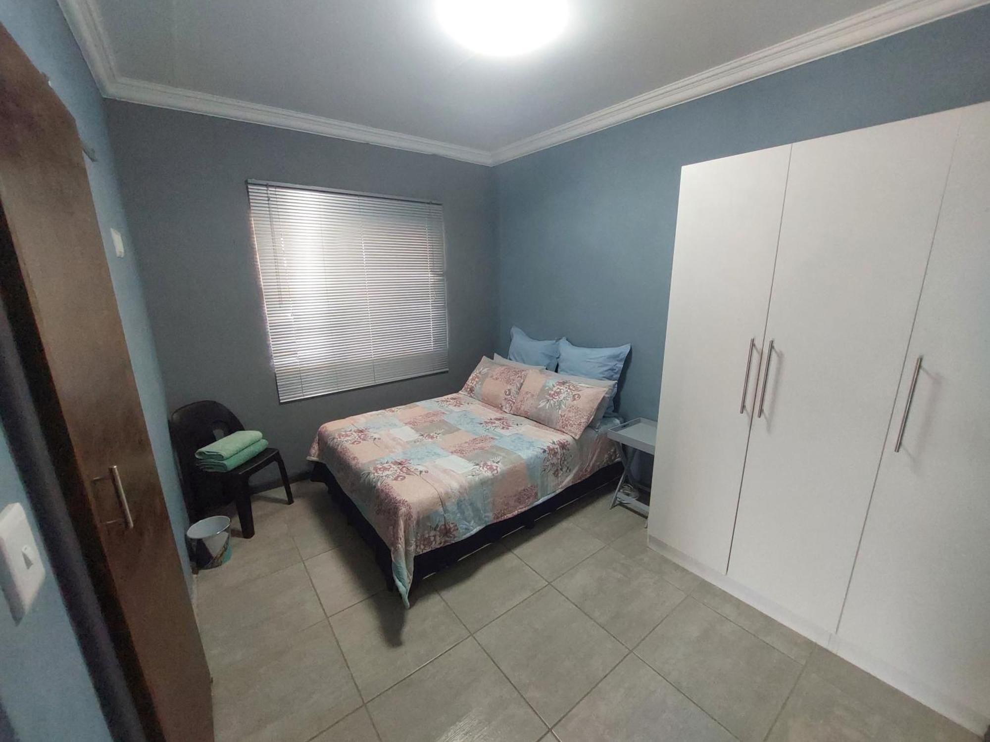 Tj Self-Catering Apartment Graaff Reinet Bilik gambar